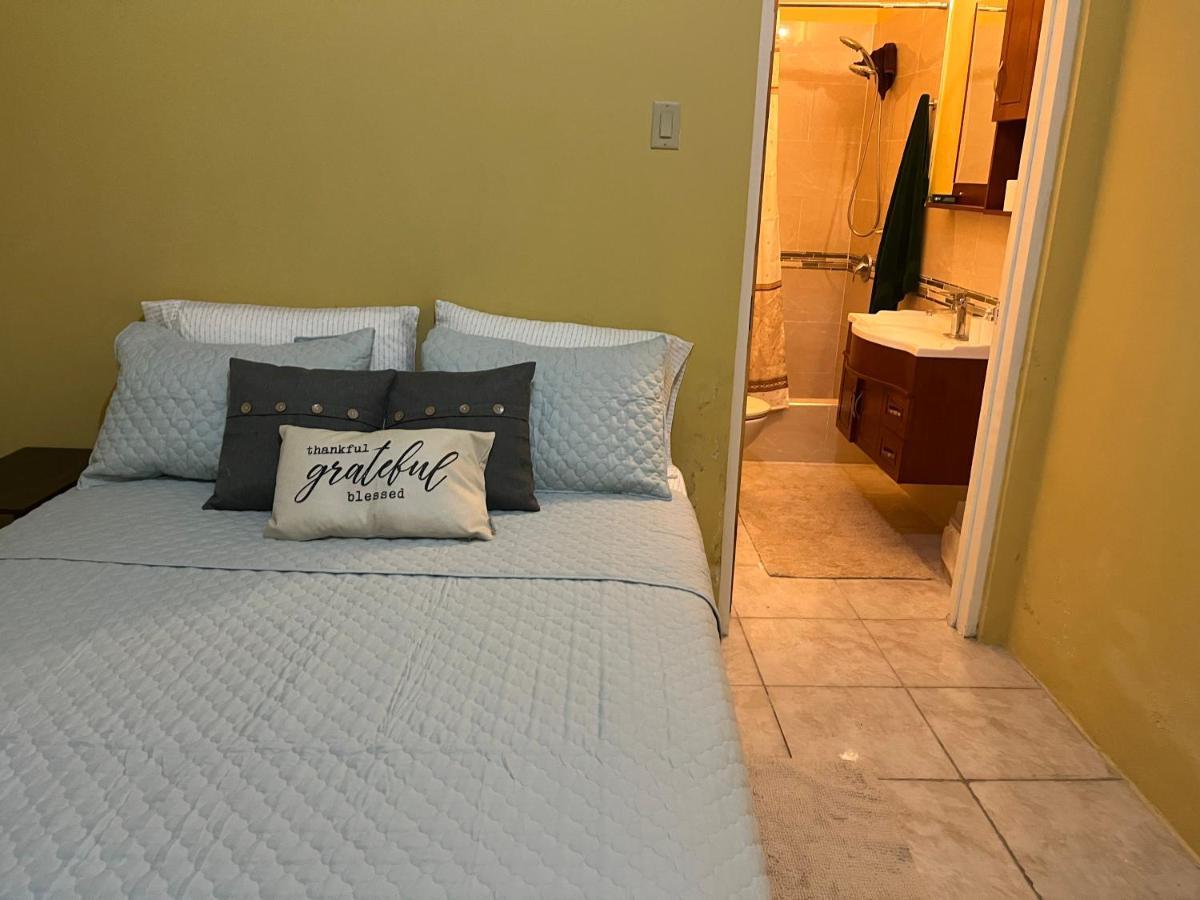 St Bess Comfort Style Black River Ngoại thất bức ảnh